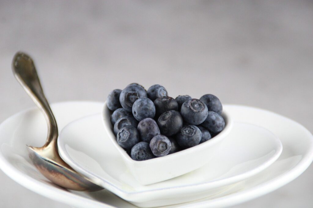 blueberries, heart, spoon